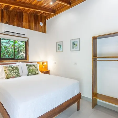 Makanas Beach Bungalows-2